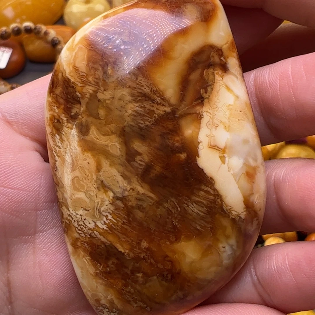 蜜蜡未镶嵌裸石原皮手把件