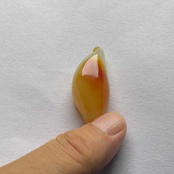 @***草未镶嵌石英质玉（黄龙玉）手镯