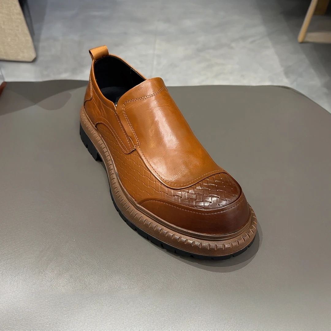 广州新款单鞋男士真皮时尚百搭厚底防滑轻奢商务舒适男鞋休闲皮鞋