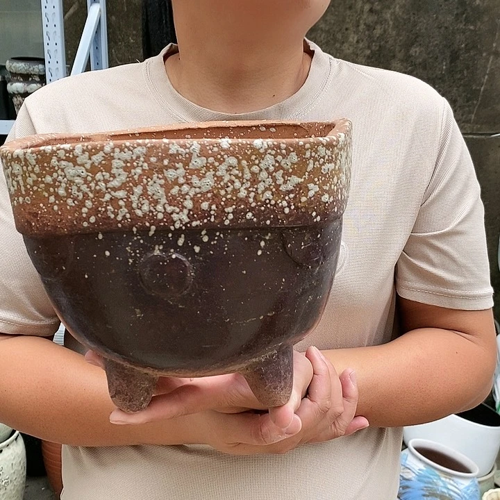 紫砂花盆口23高21瑕疵