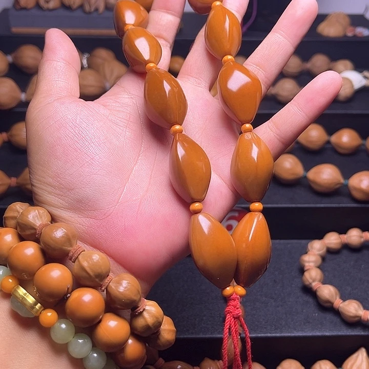 用***7手串橄榄核精除霜 手持