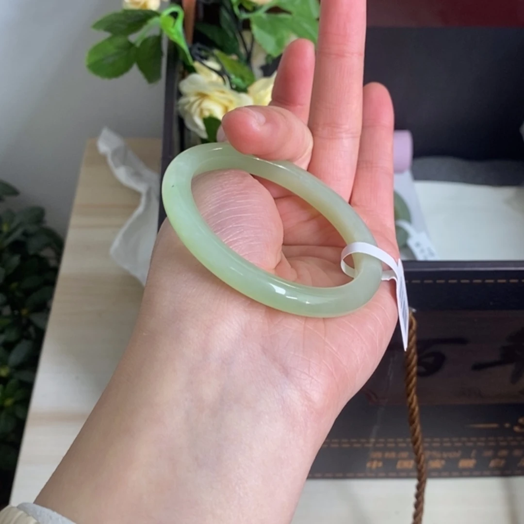 【闪购商品】和田玉手镯未镶嵌