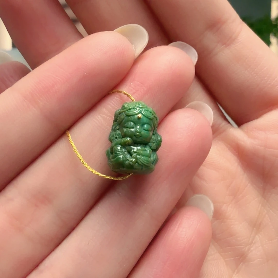 绿松石未镶嵌颈饰