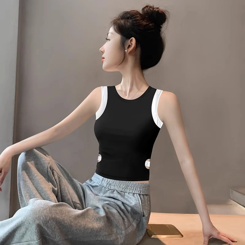 黑拼白圆领撞色背心女夏季2025新款内搭露脐短款设计感可外穿上衣