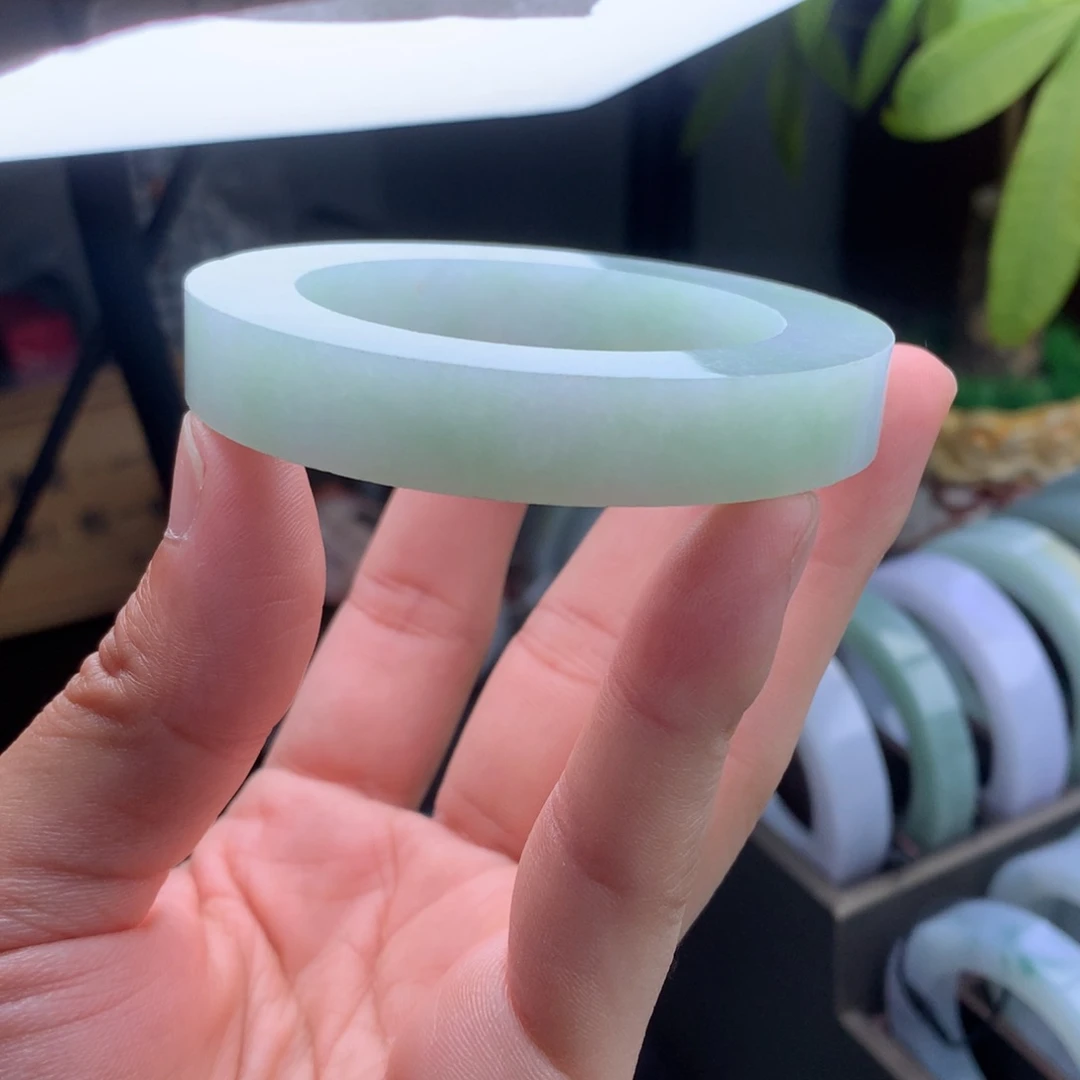 未镶嵌手镯定制翡翠定制手镯