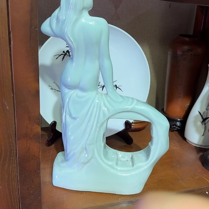 泓***业其他景德镇美术瓷雕