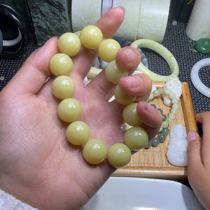 未镶嵌和田玉珠宝半成品