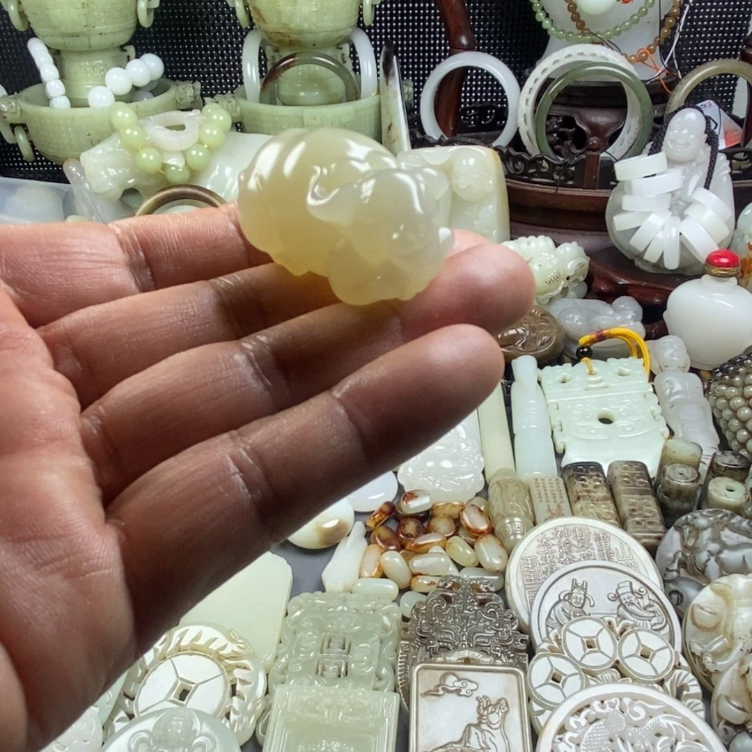 和田玉（糖玉）未镶嵌颈饰