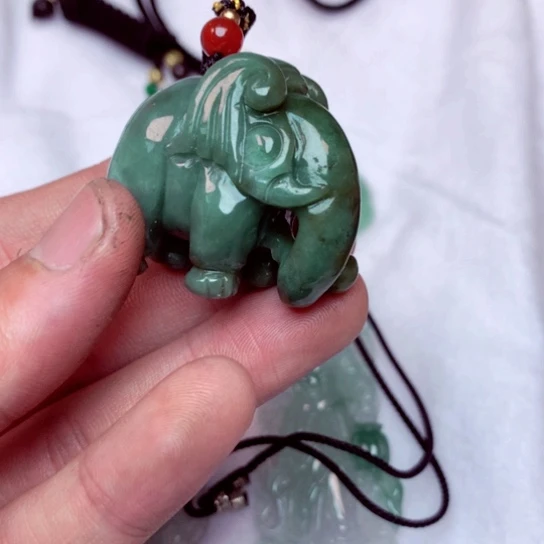 翡翠吊坠(不含链)未镶嵌