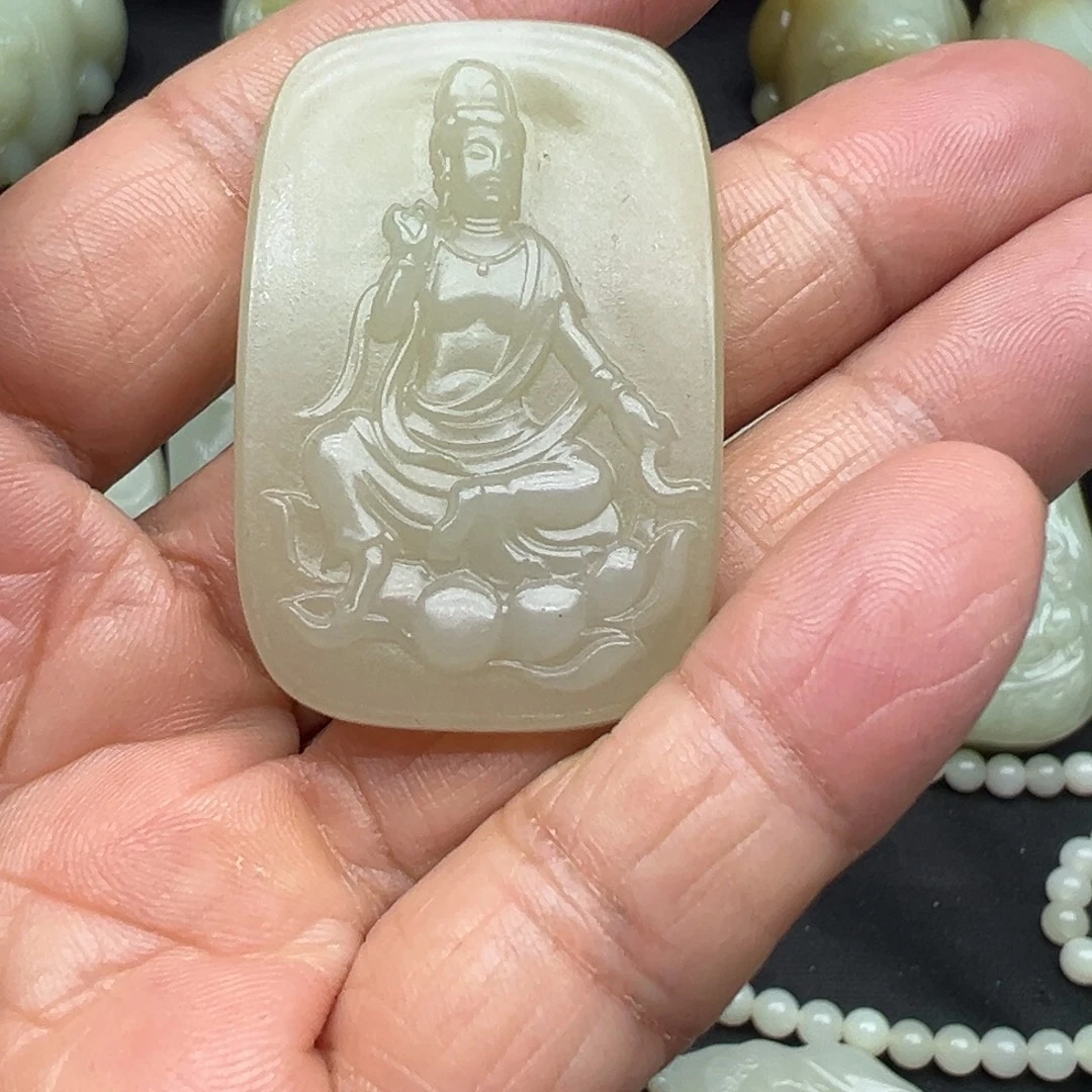 和田玉（糖玉）未镶嵌颈饰