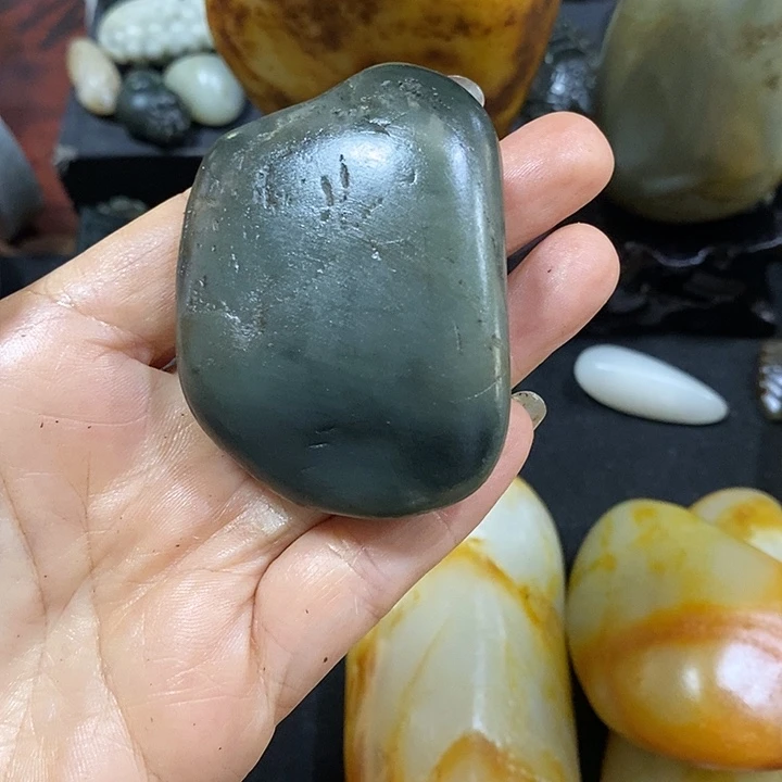 未镶嵌和田玉（糖玉）挂件