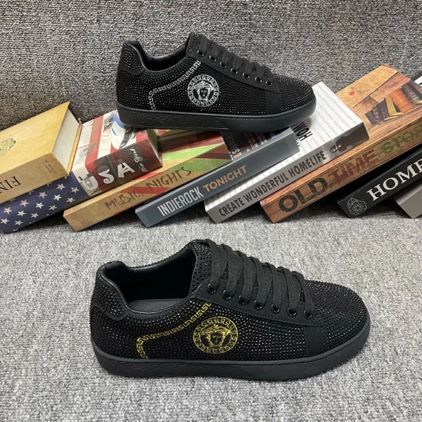 欧货街潮烫钻工艺黑色透气软底舒适百搭系带低帮男士休闲板鞋
