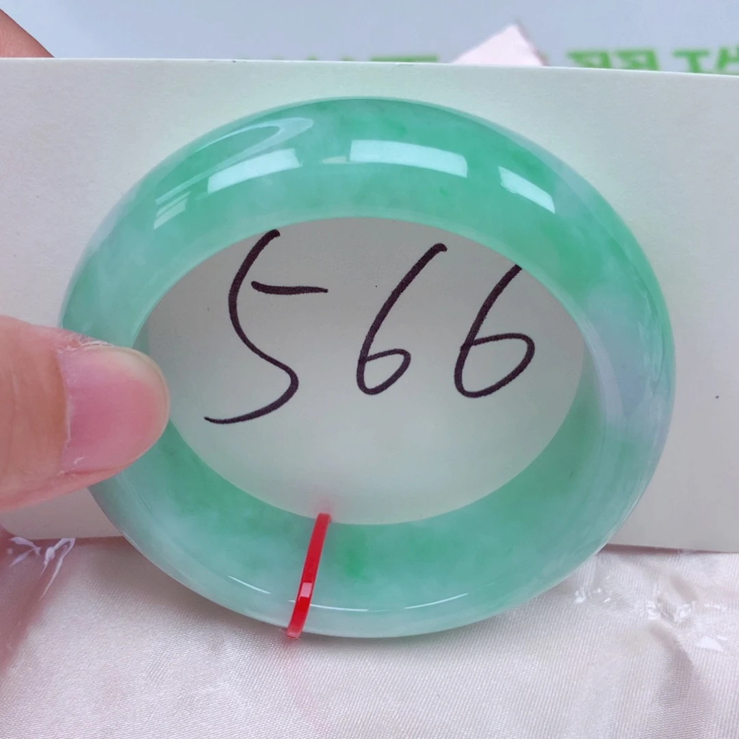 翡翠未镶嵌手镯翡翠