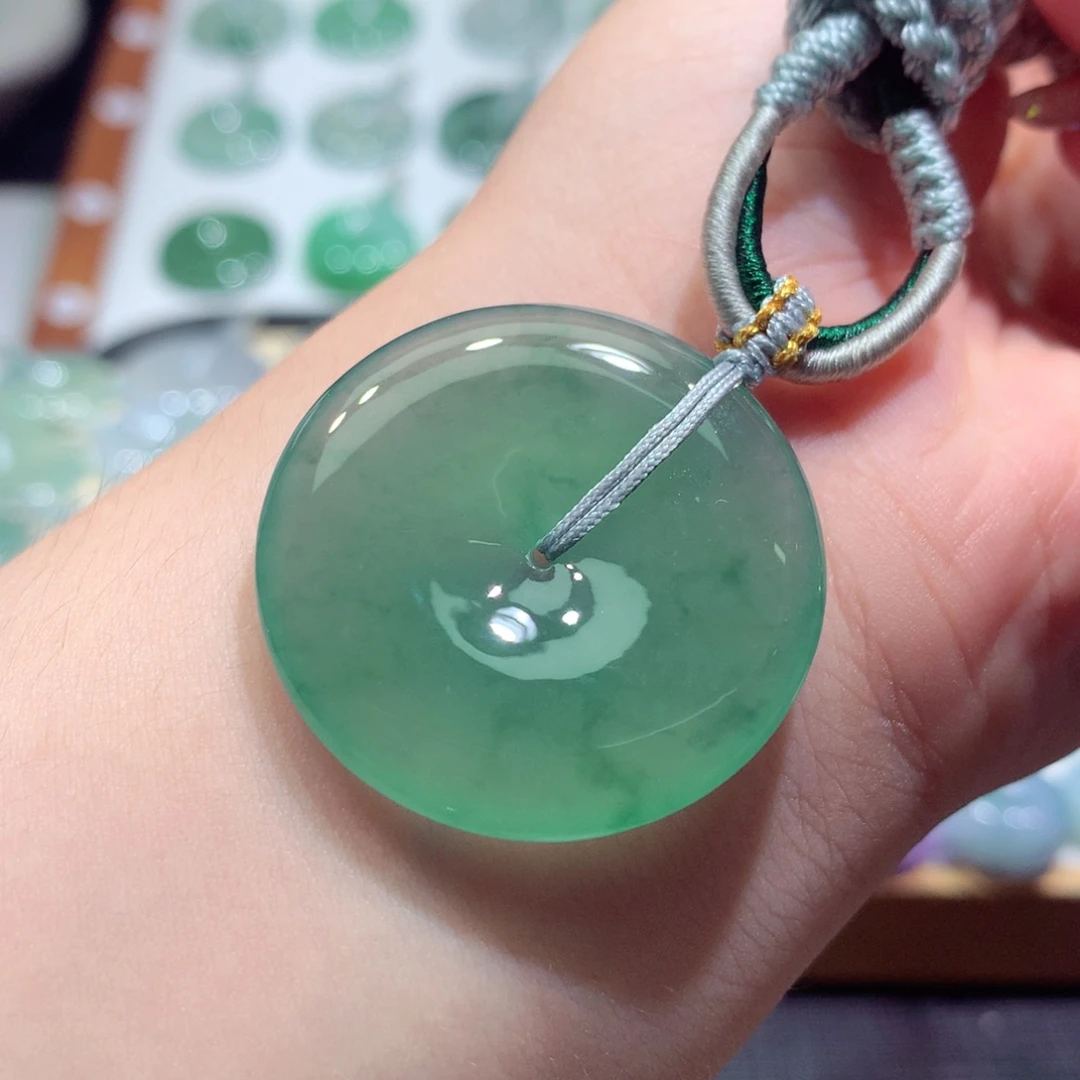 翡翠未镶嵌颈饰25