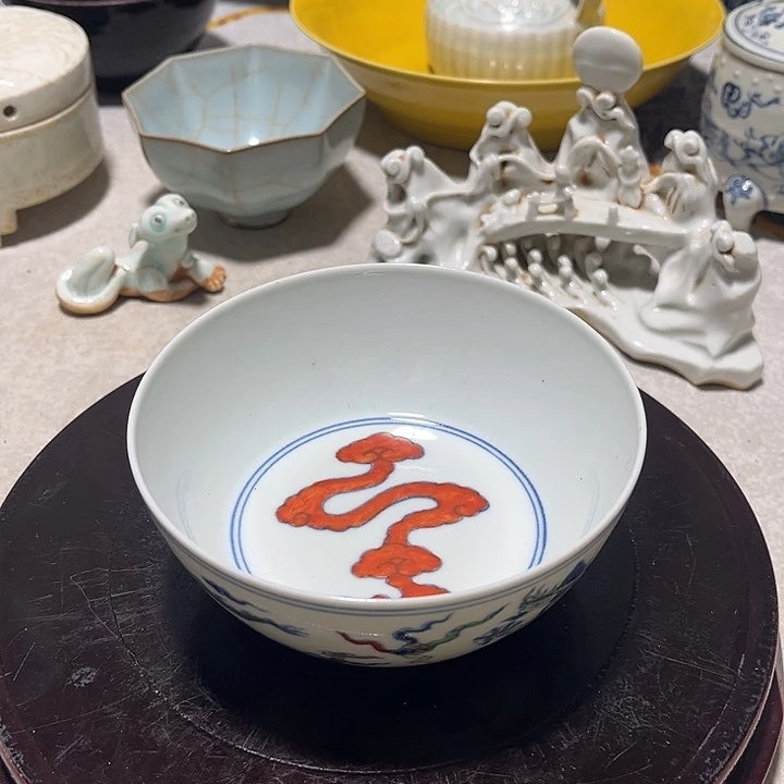 青***峰茶盏一个青花斗彩大杯子