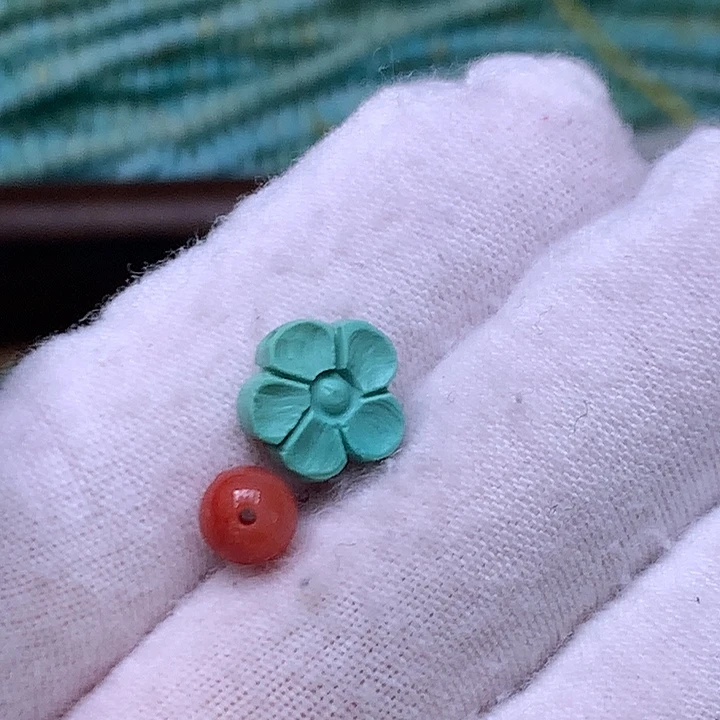 南红玛瑙未镶嵌珠宝奇石