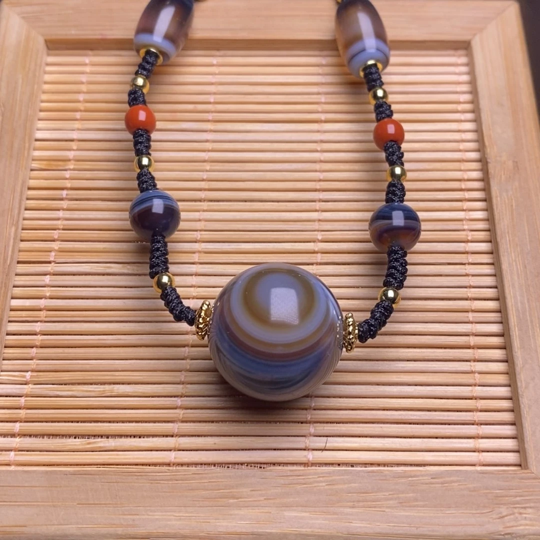 玛瑙/玉髓未镶嵌珠宝半成品牛**水