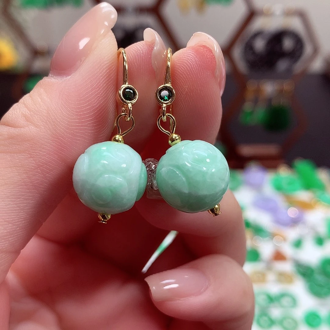 翡翠耳饰未镶嵌天然翡翠