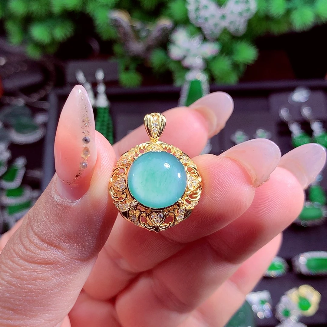 颈饰未镶嵌翡翠天然