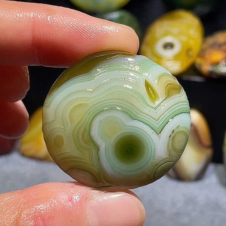 未镶嵌玛瑙/玉髓珠宝奇石