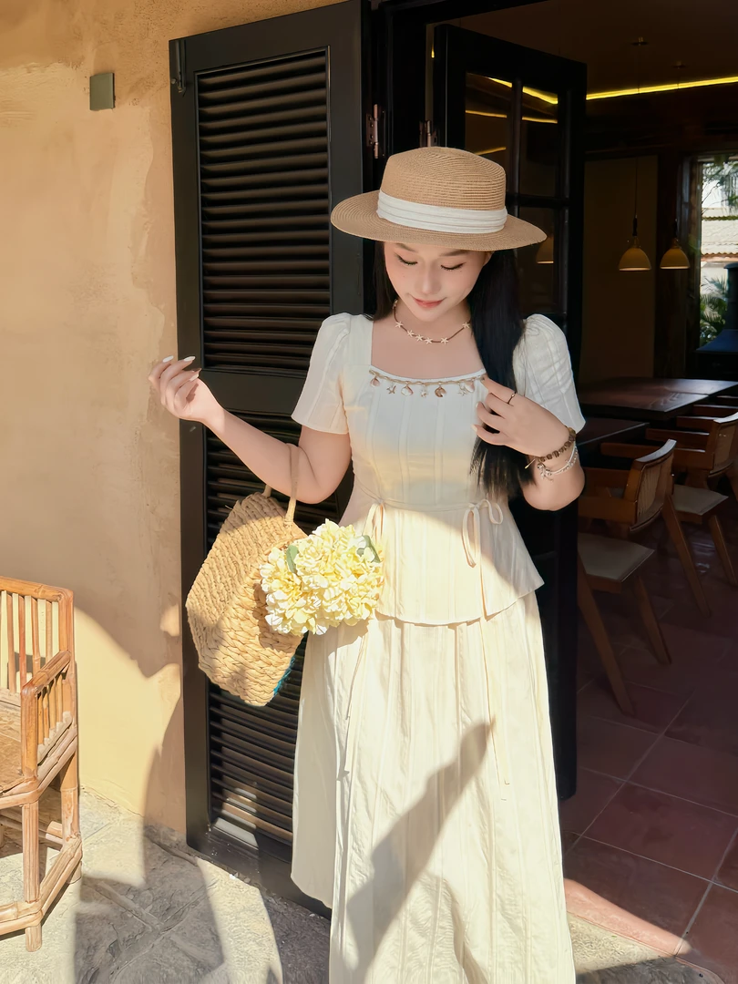 月半鱼【琉璃盏】海星贝壳方领连衣裙春季小众设计显瘦假两件长裙