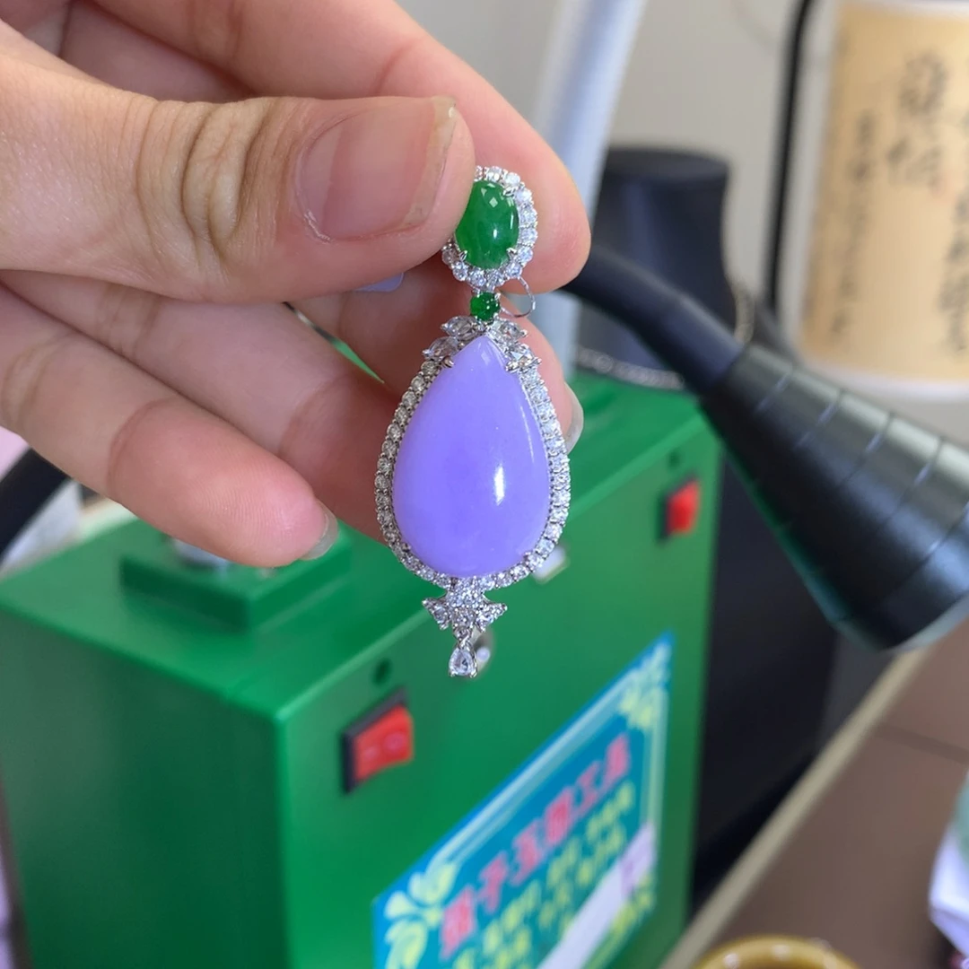 翡翠颈饰18K金镶嵌机*翡翠