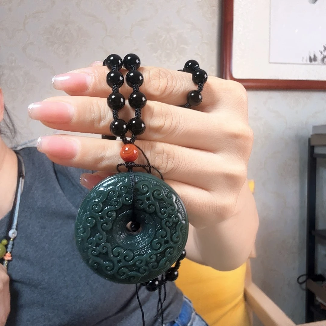 和田玉未镶嵌吊坠(赠链)幸***娃