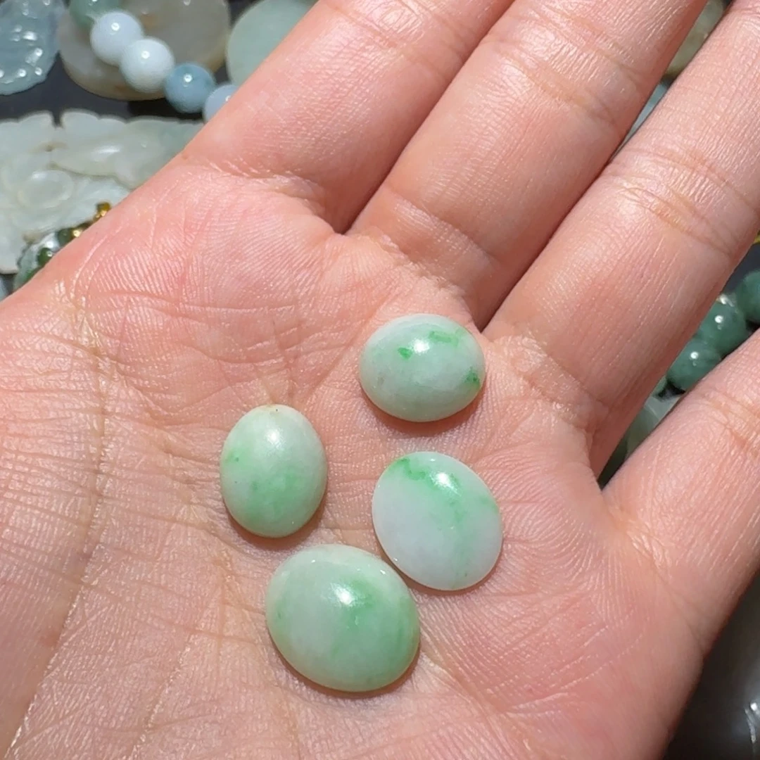 翡翠未镶嵌颈饰111