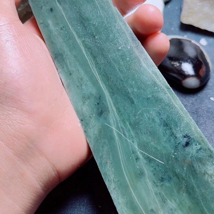 和田玉（糖玉）未镶嵌珠宝奇石