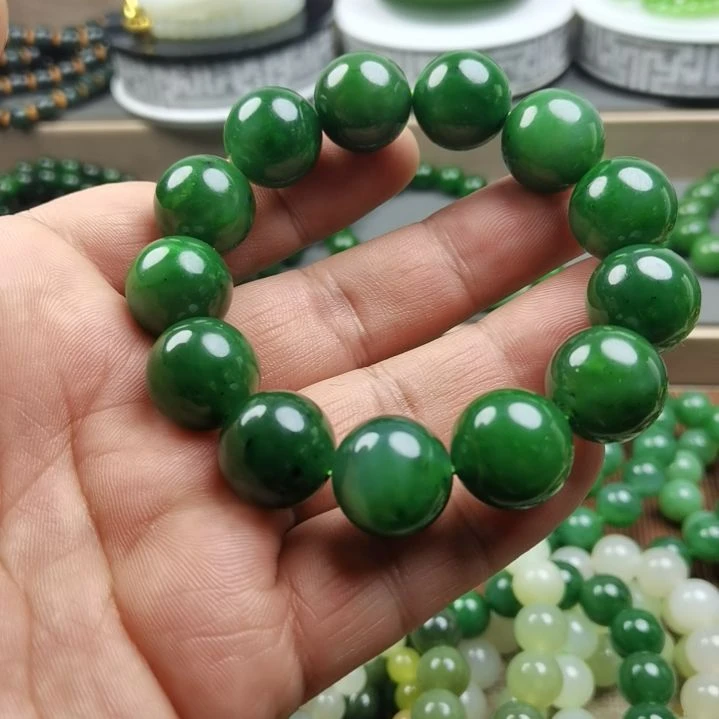 乐***乐和田玉未镶嵌手链