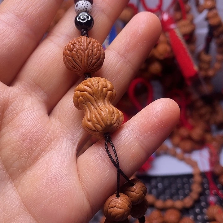 吊坠桃核龙纹桃枭