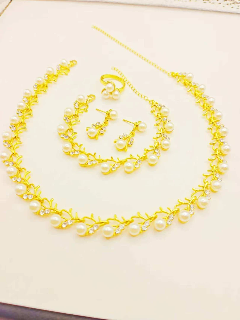 铜合金仿珍珠项链 铜合金不易变色项链4件套满珠款