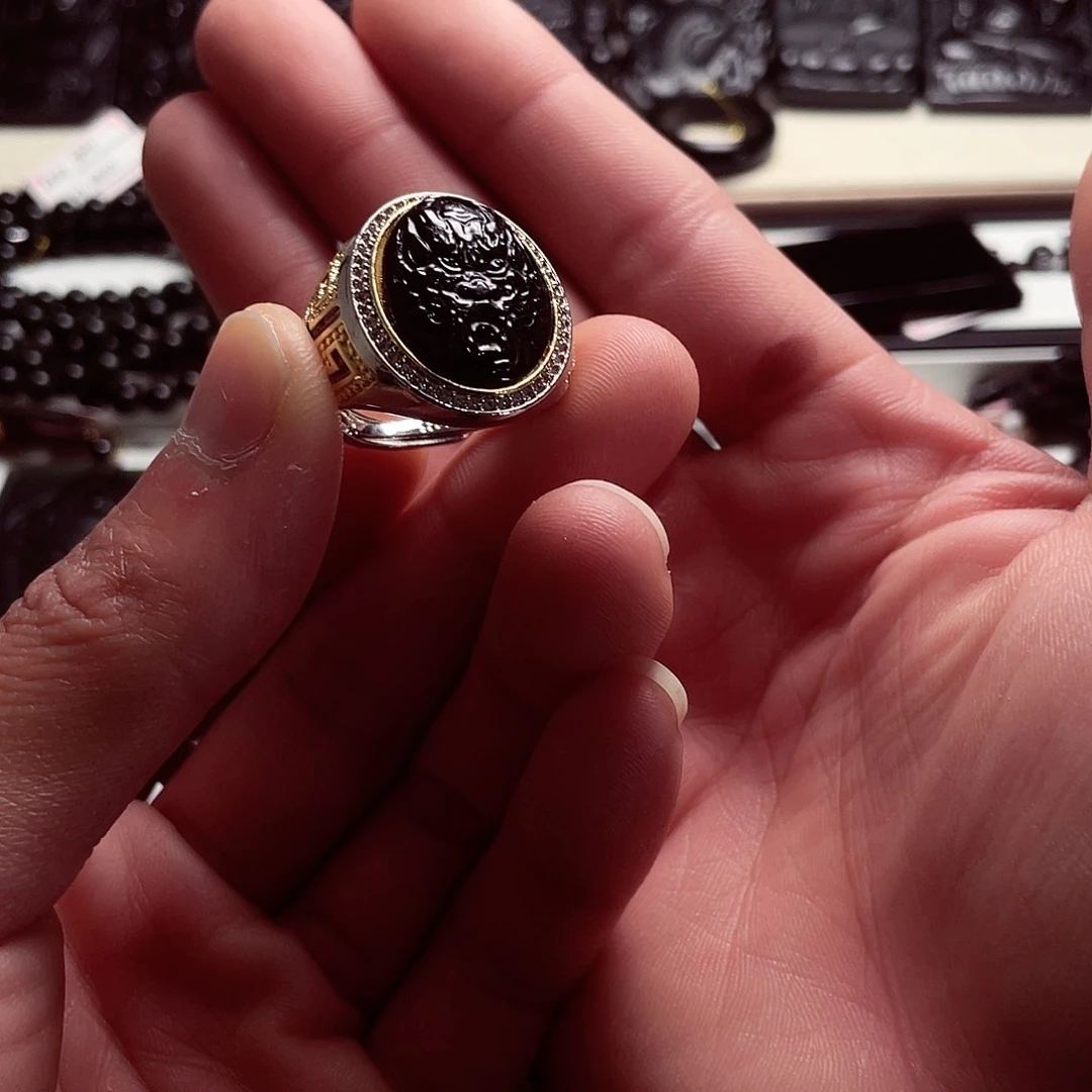 颈饰未镶嵌翡翠天然缅科a货 戒指