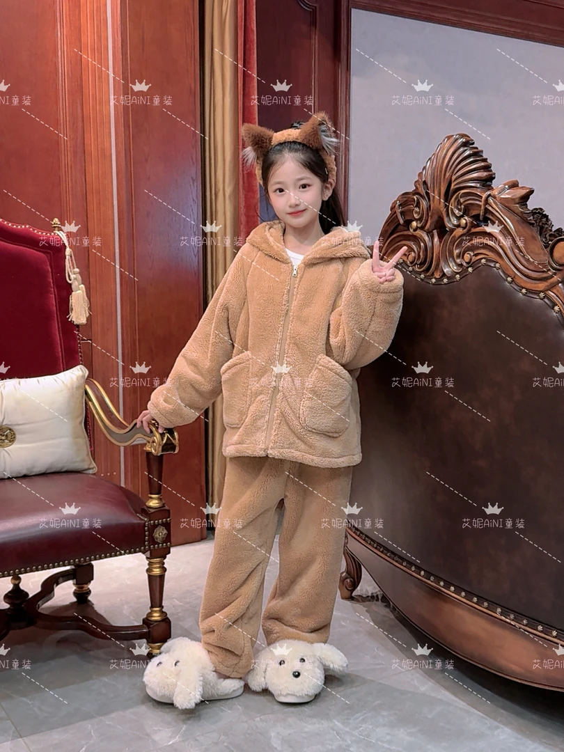 女童家居服秋冬2025新款女大童法兰绒高端睡衣学生加绒加厚套装