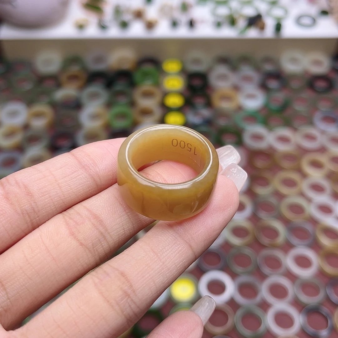 和田玉戒指未镶嵌18圈 糖