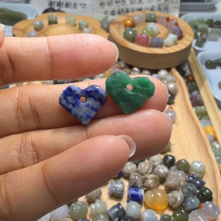 和田玉未镶嵌珠宝半成品