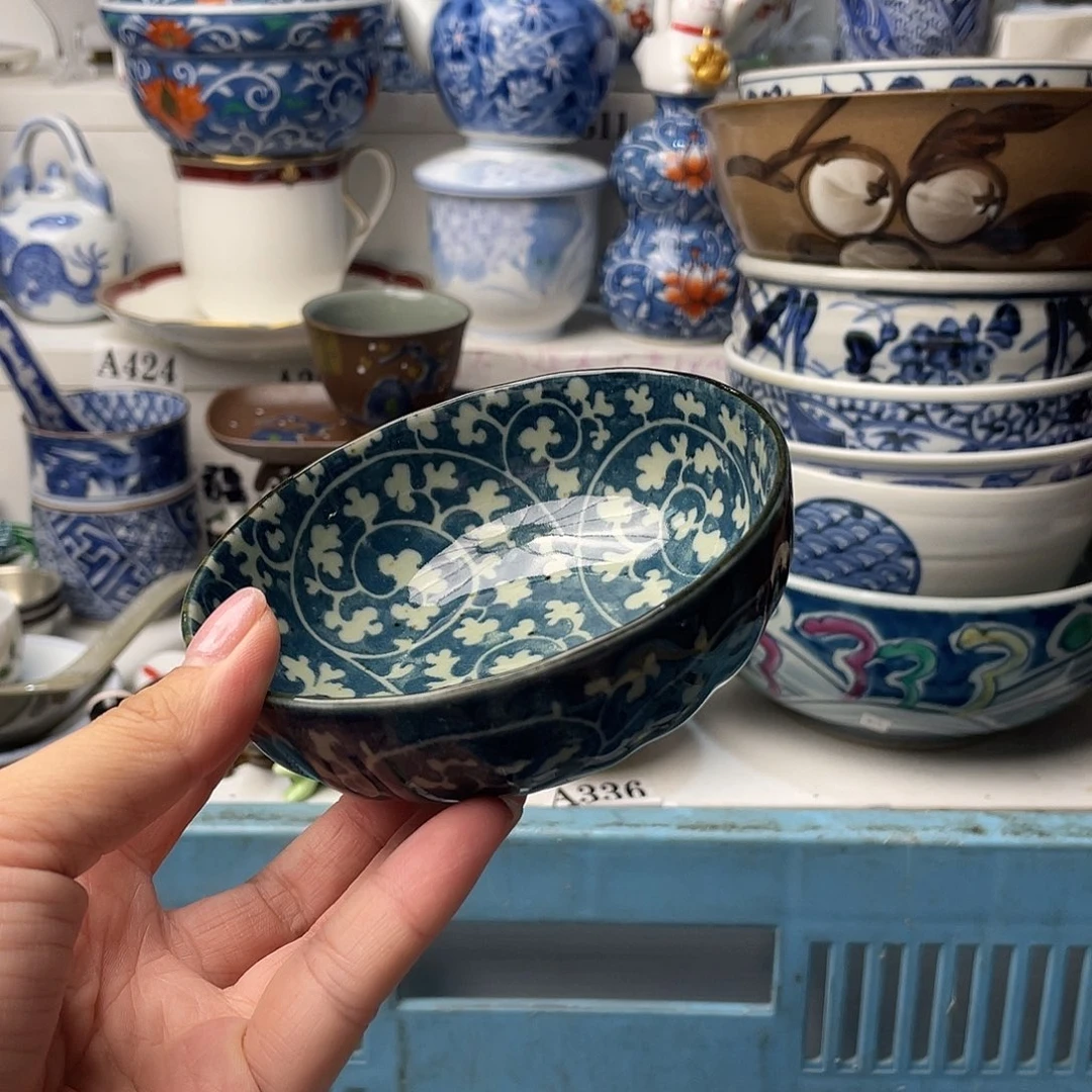 瓷片大****妈哈哈哈我是个大美女我