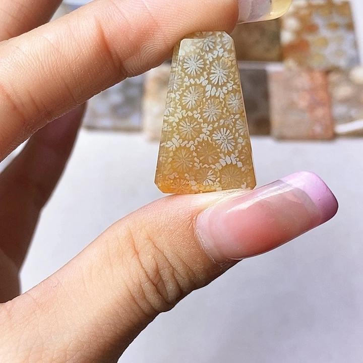 硅化玉颈饰合金三*绵
