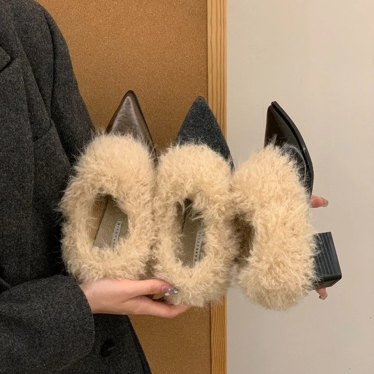 法式粗跟尖头棕色小皮鞋加绒保暖毛毛鞋女秋冬新款气质灰色高跟鞋