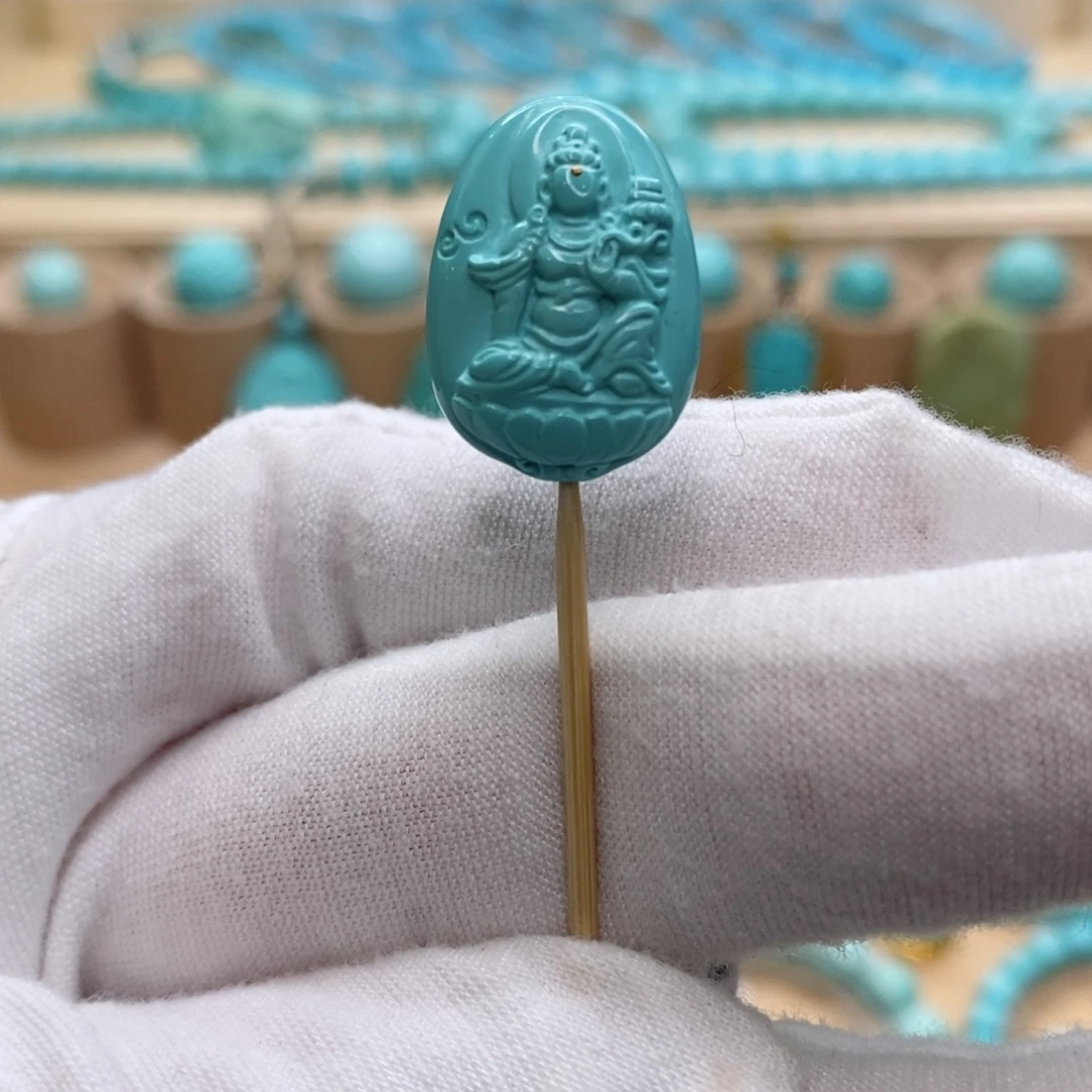 绿松石未镶嵌珠宝奇石