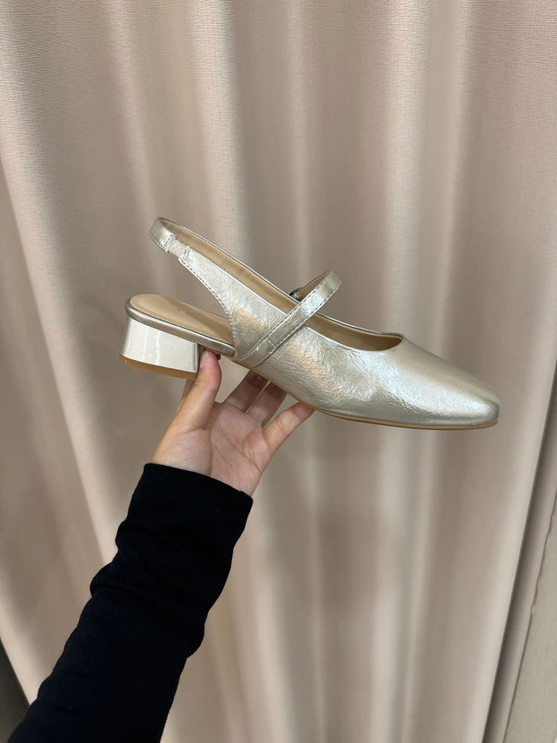 优雅香槟色气质鞋子