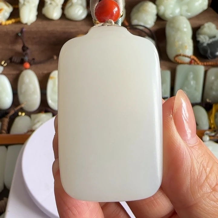 和田玉颈饰未镶嵌俗*心