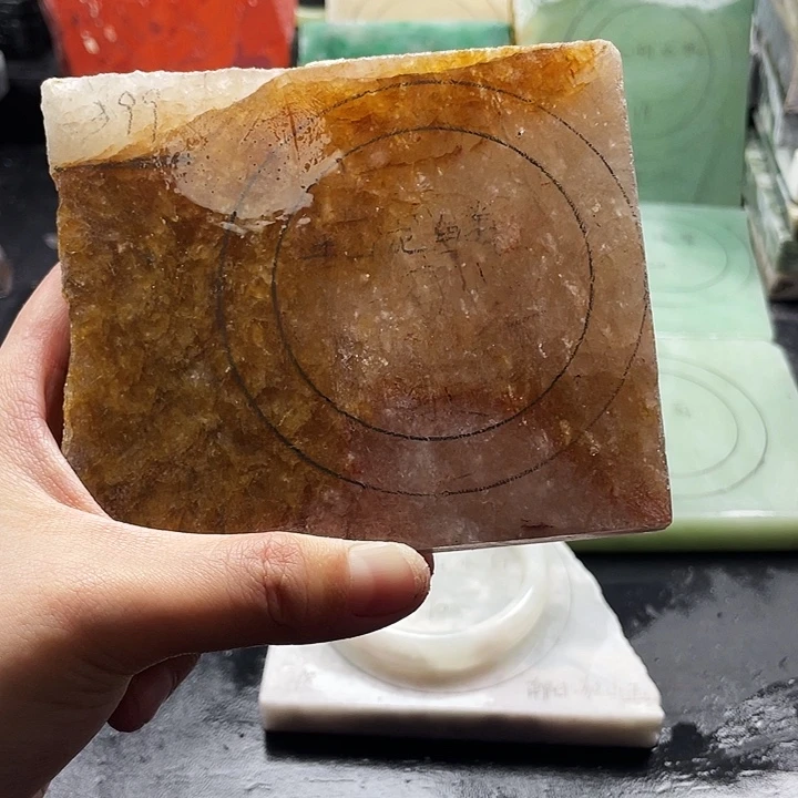 石英质玉未镶嵌手镯定制