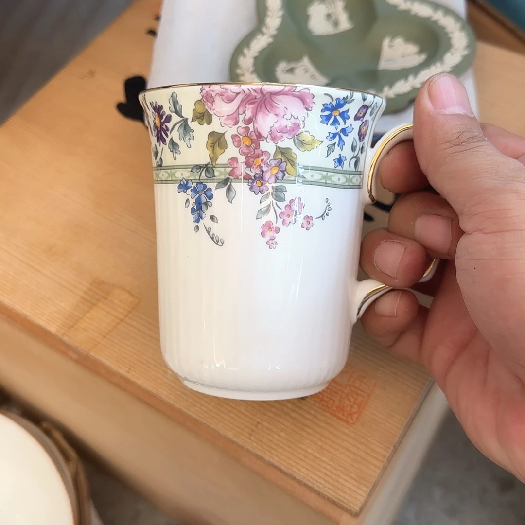 盖碗在一起就是要幸福快乐每