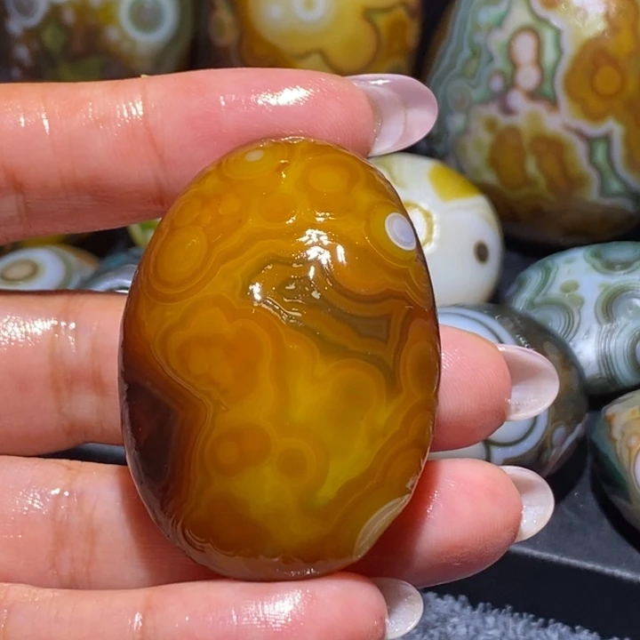 玛瑙/玉髓未镶嵌珠宝奇石49