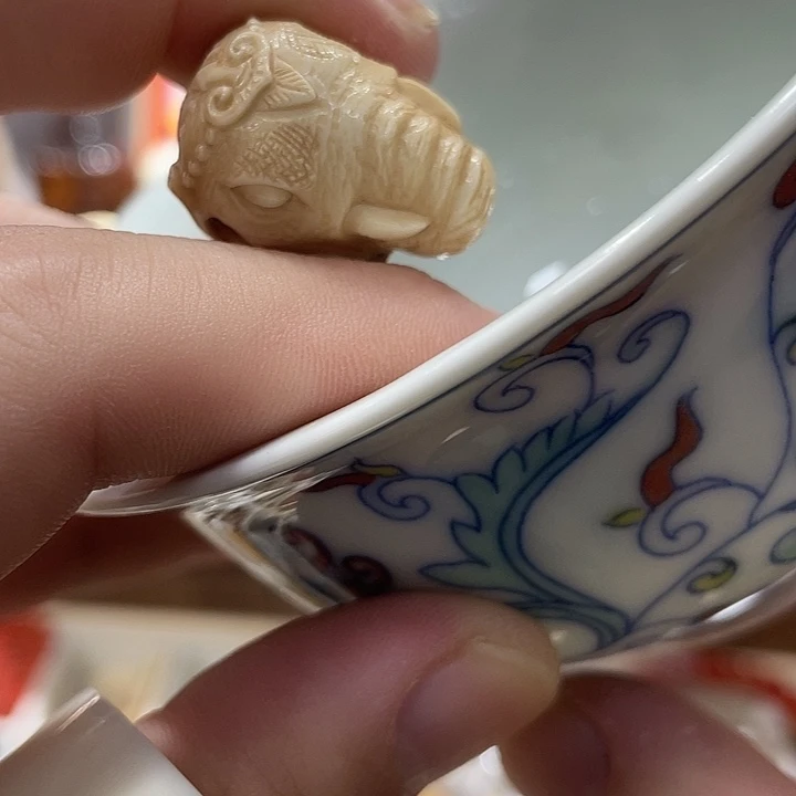 瓷片精致雕刻工艺