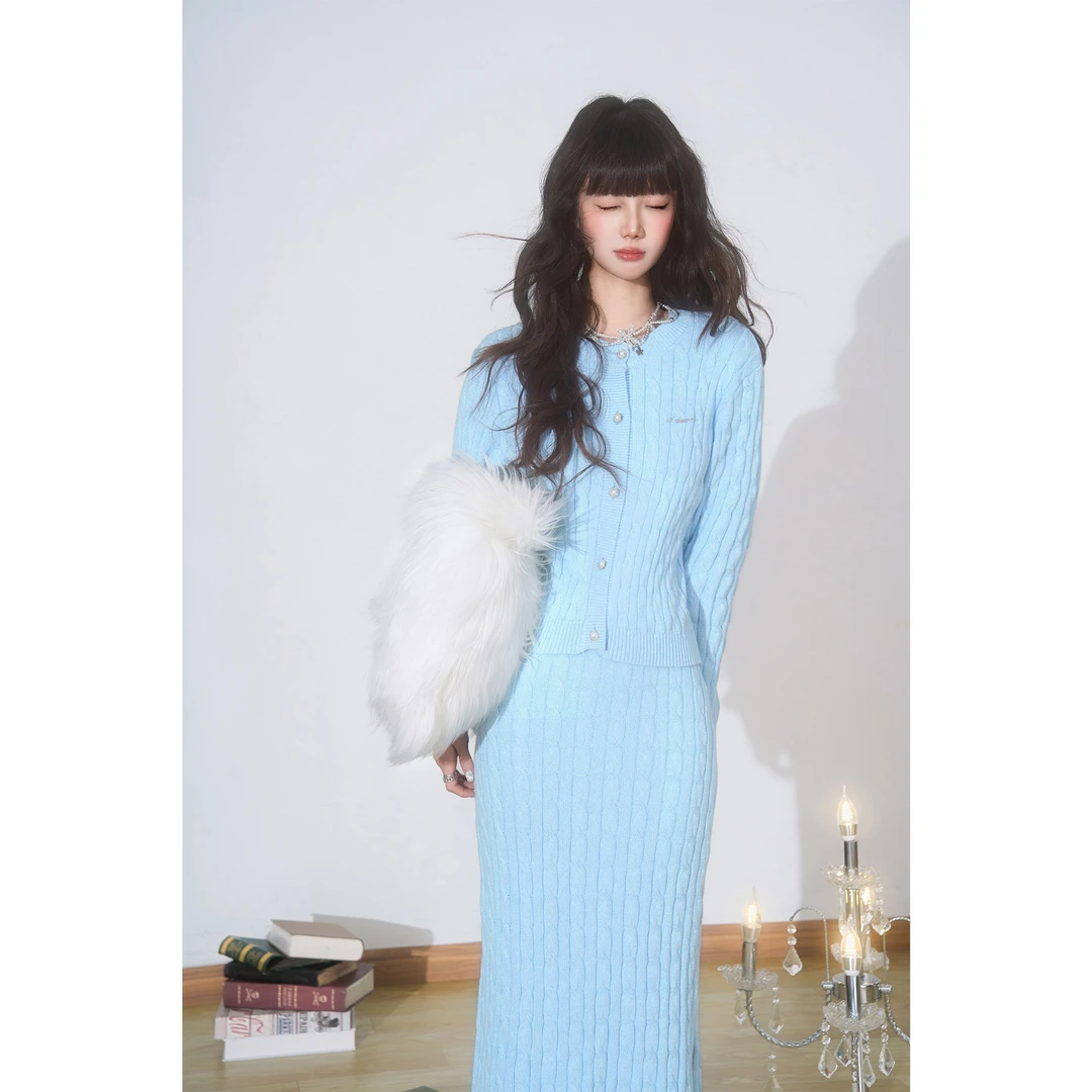 DUBZZY 【大女主】原创设计精致高智感修身千金风毛织套装M249S25Z