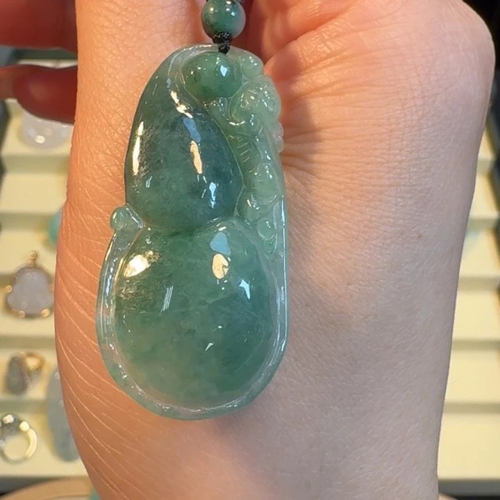 翡翠未镶嵌挂件葫芦