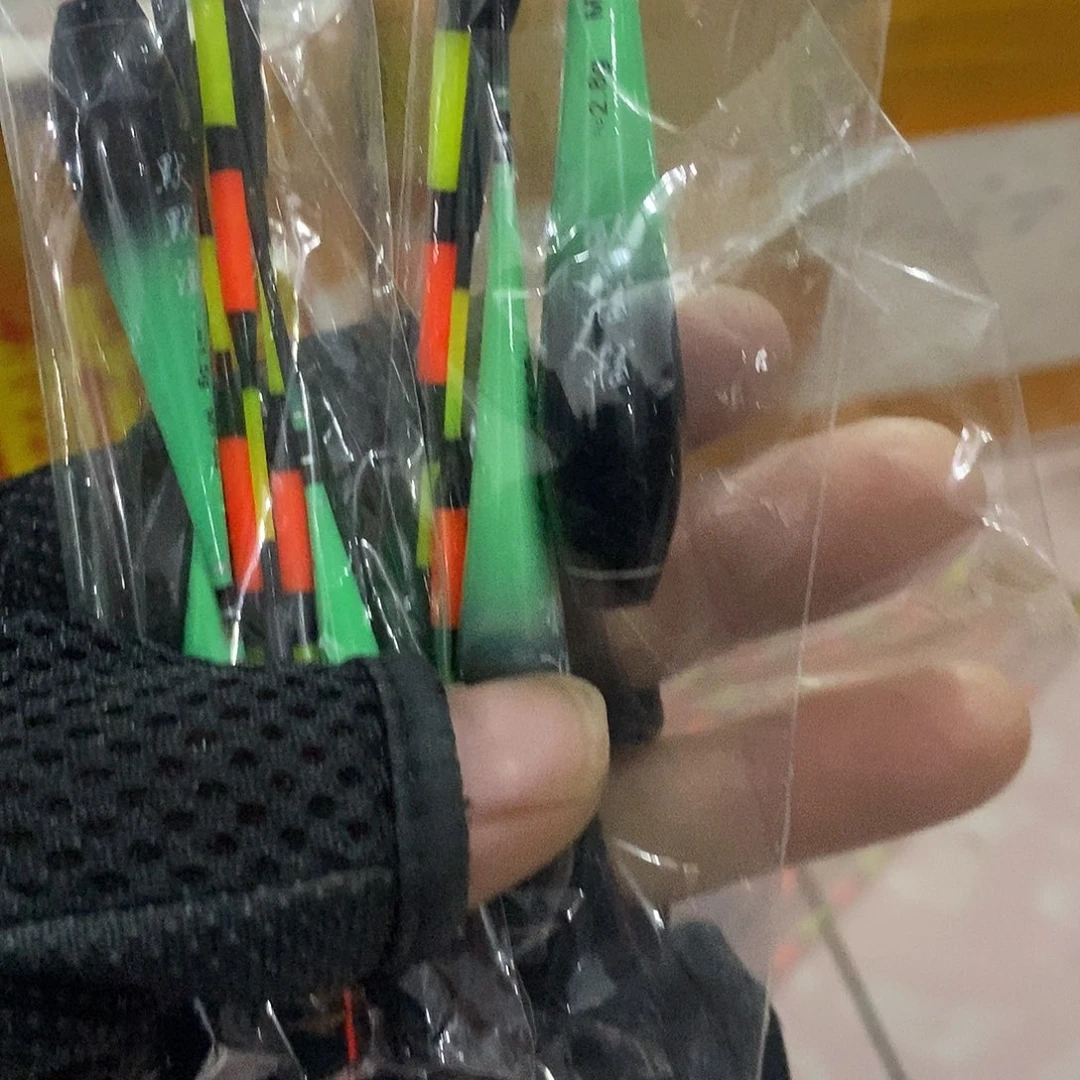 绿色短变色鱼漂，5根
