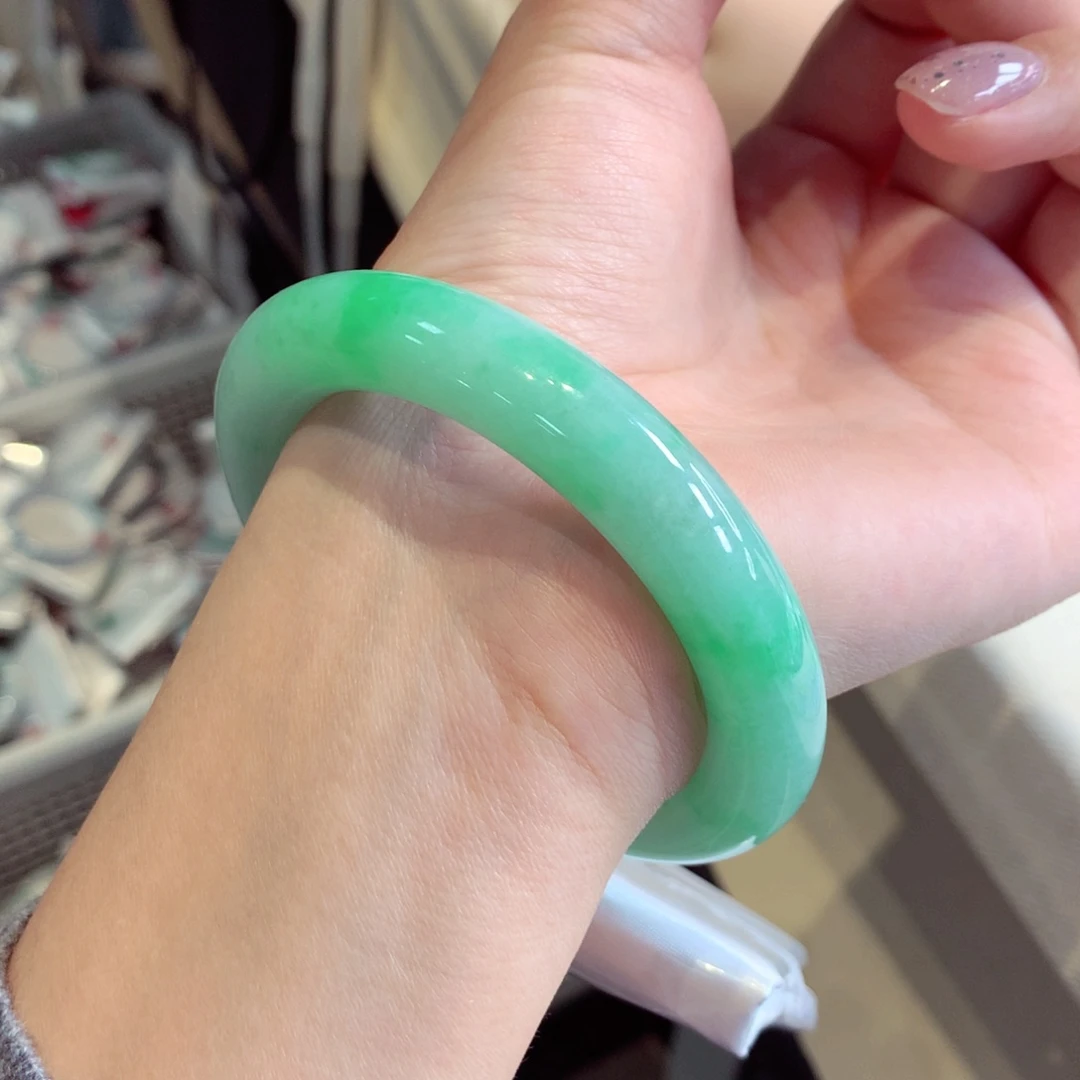 翡翠手镯未镶嵌6圆条77